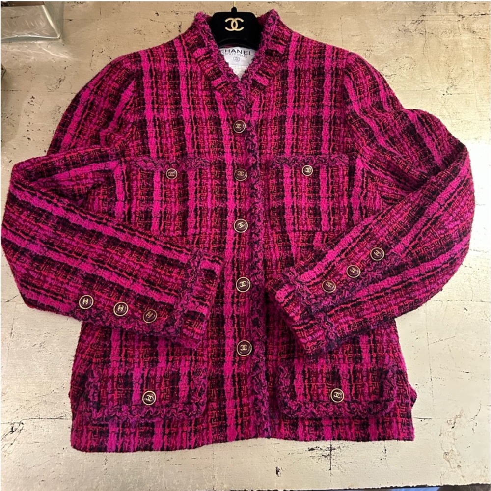 Chanel 1995 Tweed Jacket - Picture 3 of 15